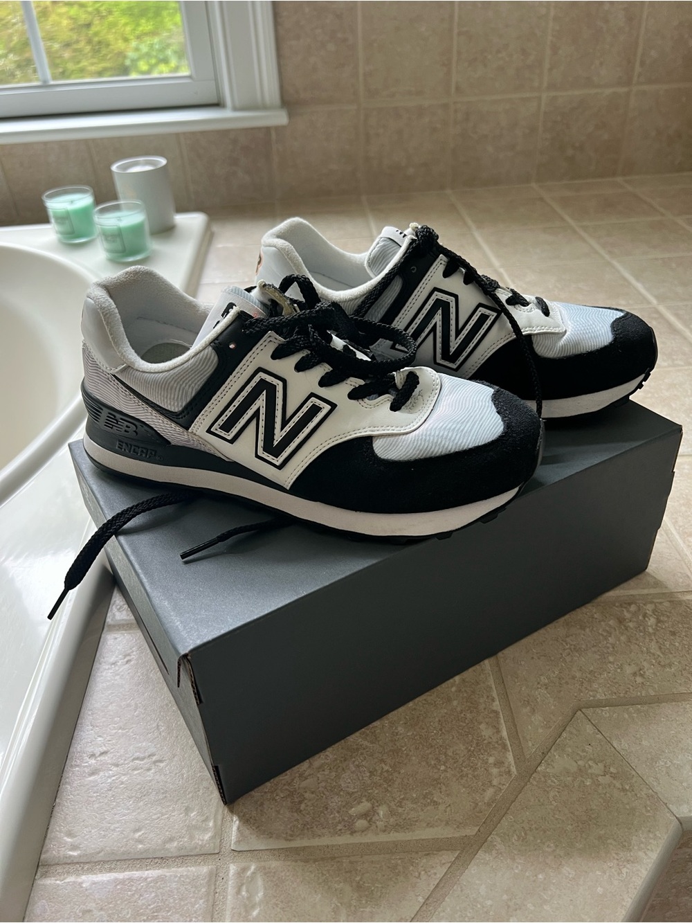 New balance sneakers - Picture 4 of 9